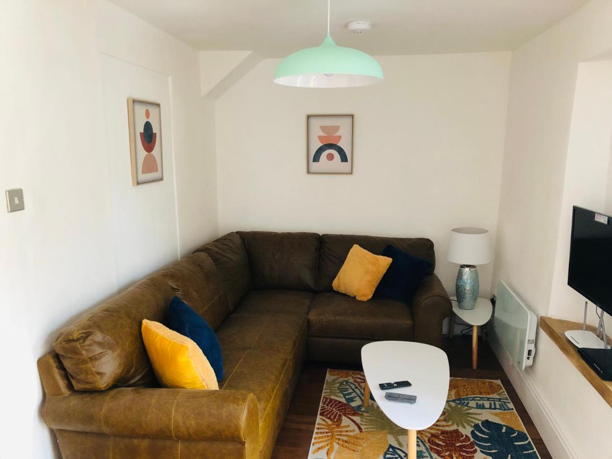 Mount Cottage Newcastle Emlyn Extérieur photo