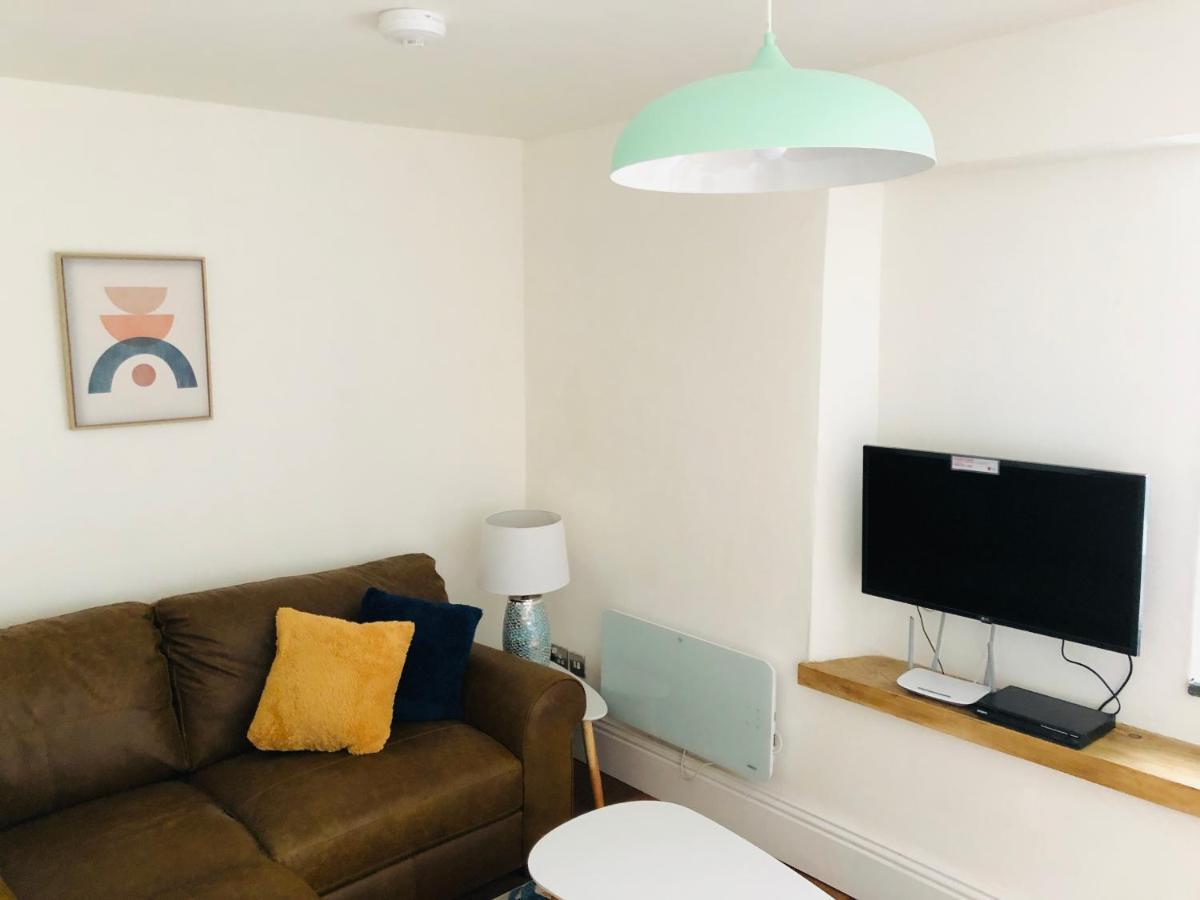 Mount Cottage Newcastle Emlyn Extérieur photo